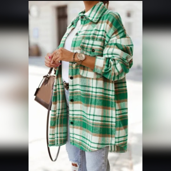 New Green Plaid shacket - Picture 4 of 17